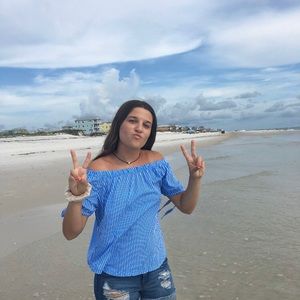 Meet your Posher, Lacey